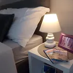 Elly Split